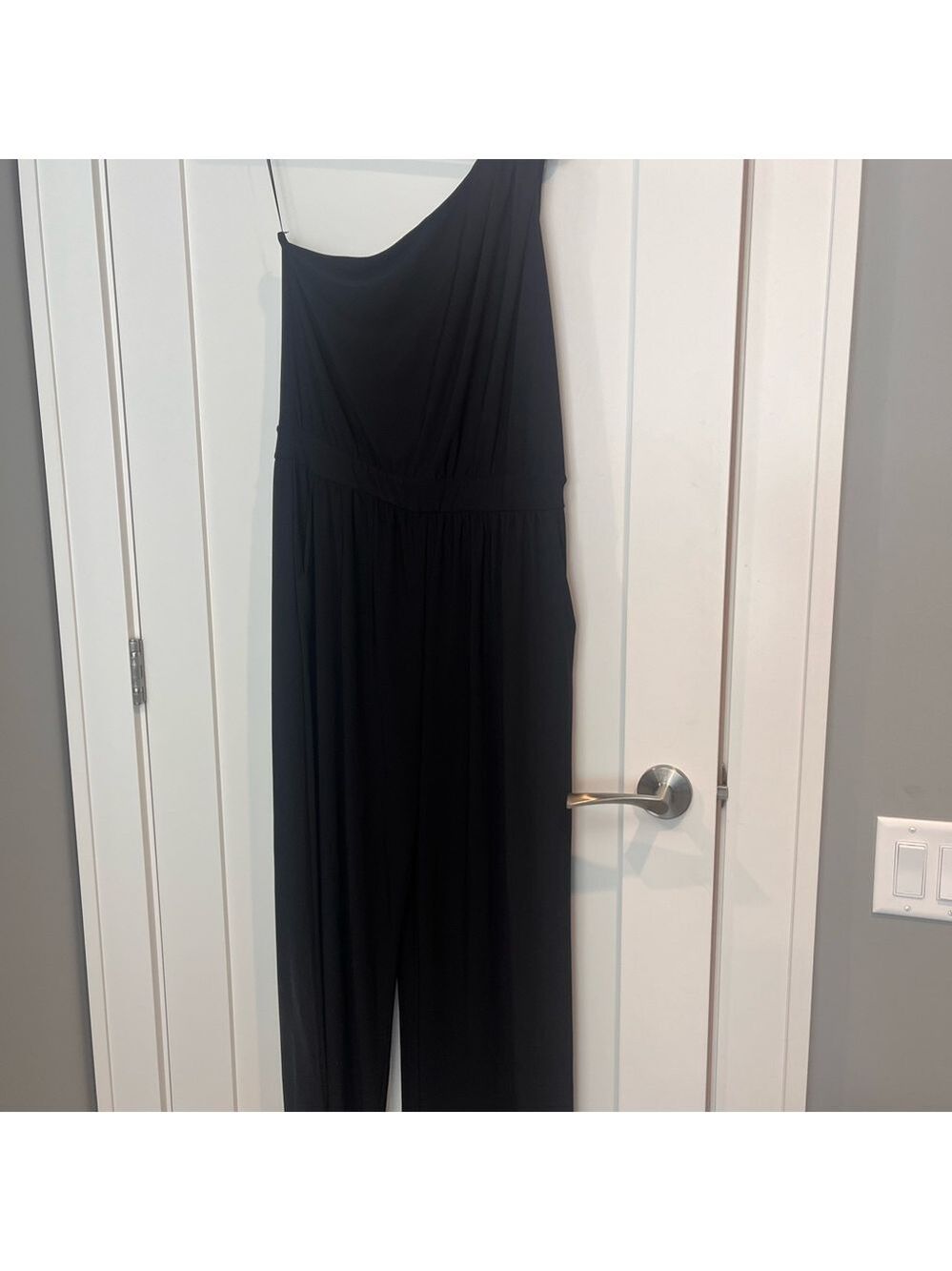 Kaileigh Black One-Shoulder Jumpsuit